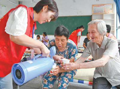 尽最大努力保障人民群众生命财产安全