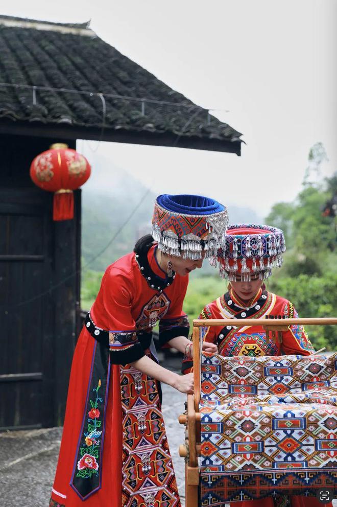 “约会天才妈妈”公益探访走进湖北恩施助力乡村文化振兴